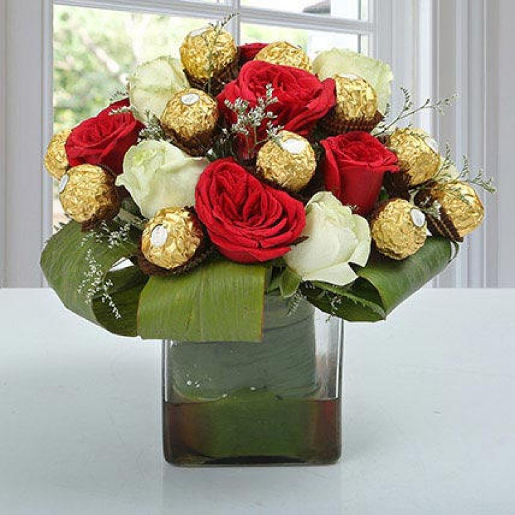 Roses & Ferrero Rocher in Glass Vase